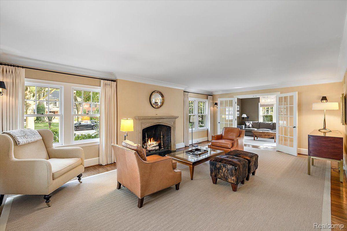 271 CHESTERFIELD Avenue