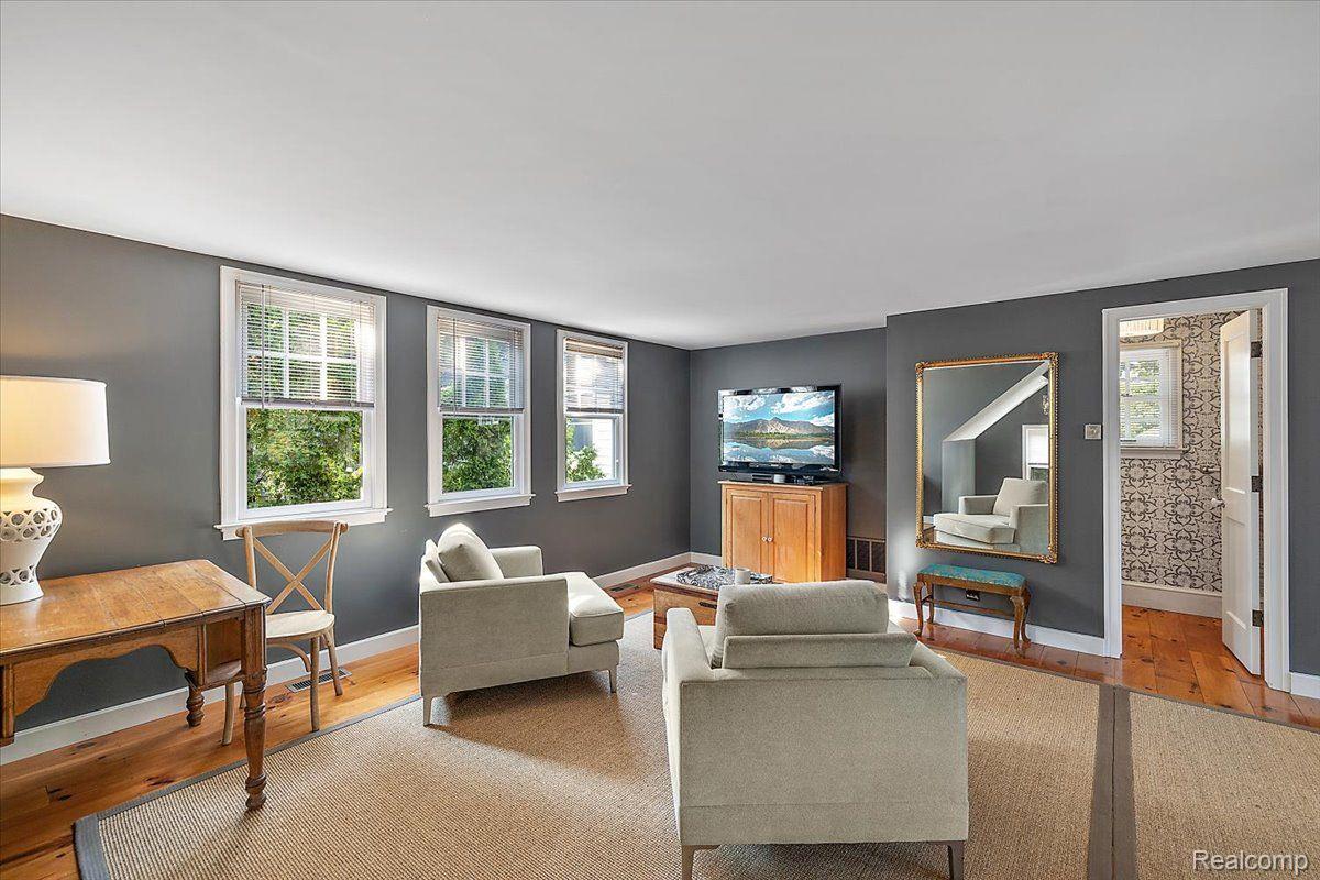 271 CHESTERFIELD Avenue