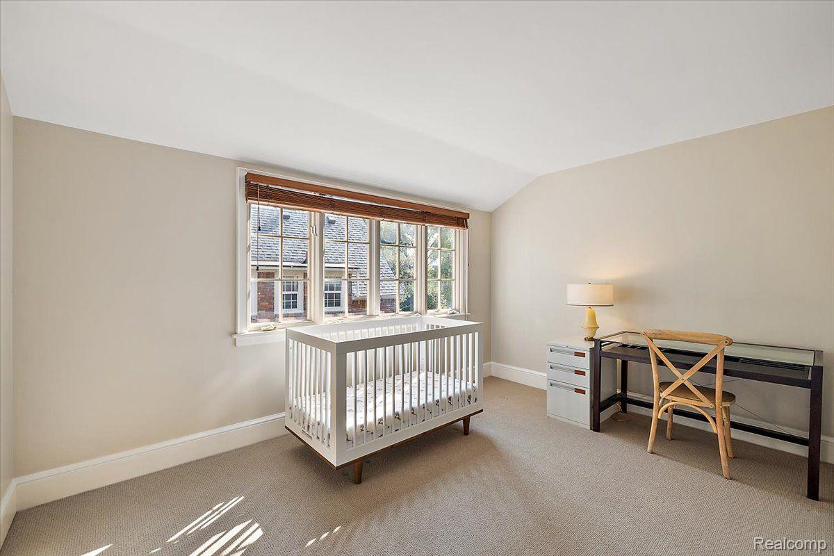 271 CHESTERFIELD Avenue