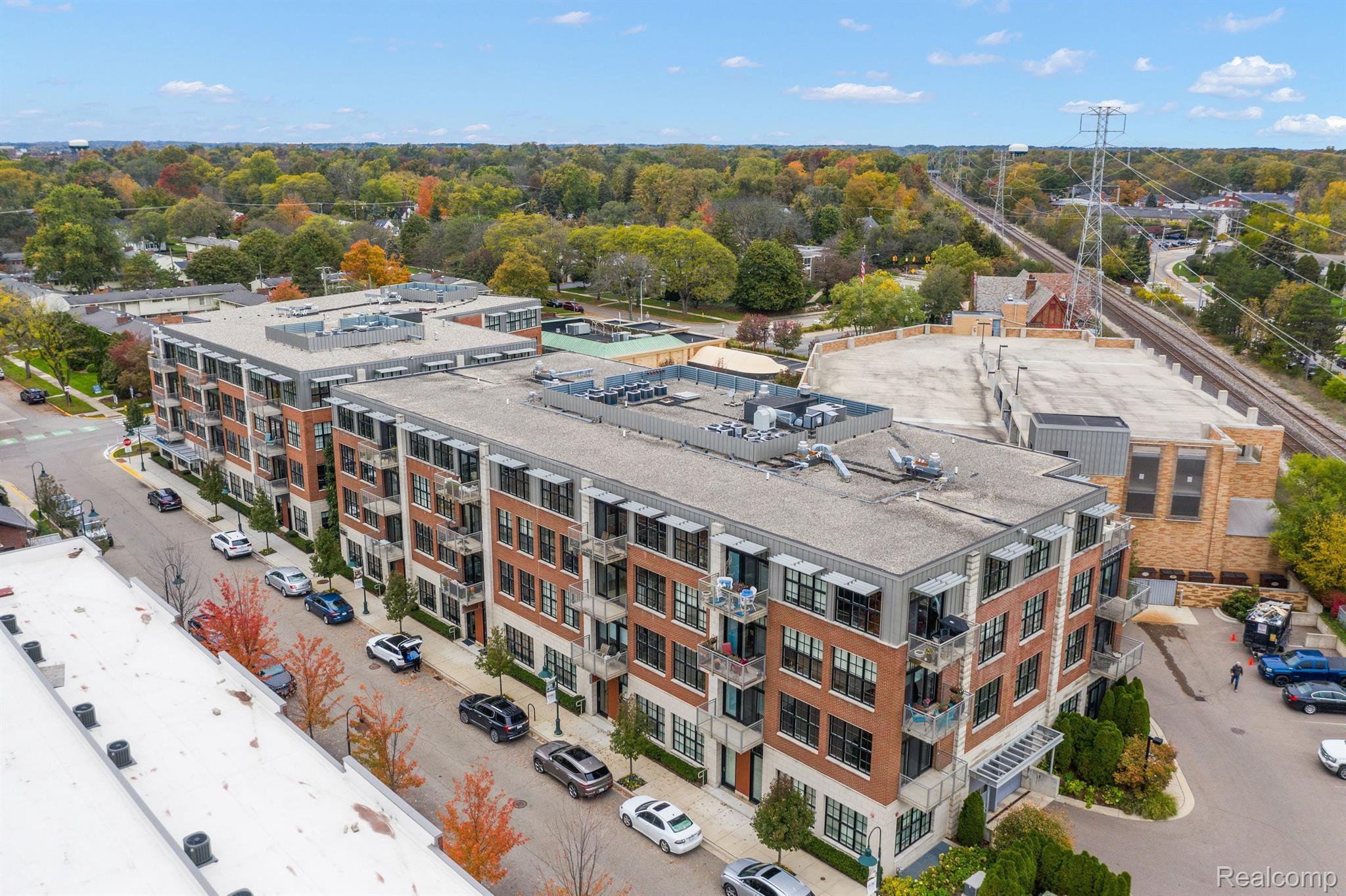 2051 VILLA Road 204