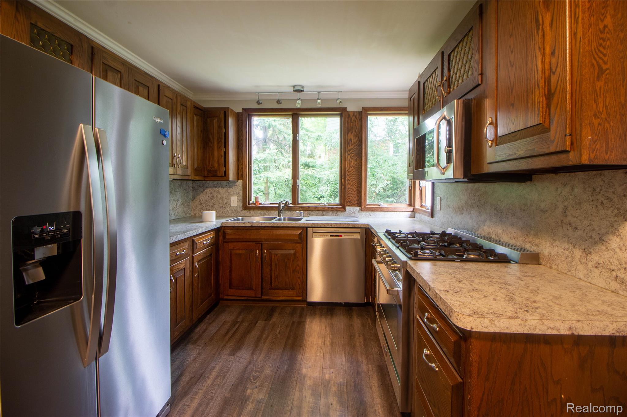 6160 Worlington Road