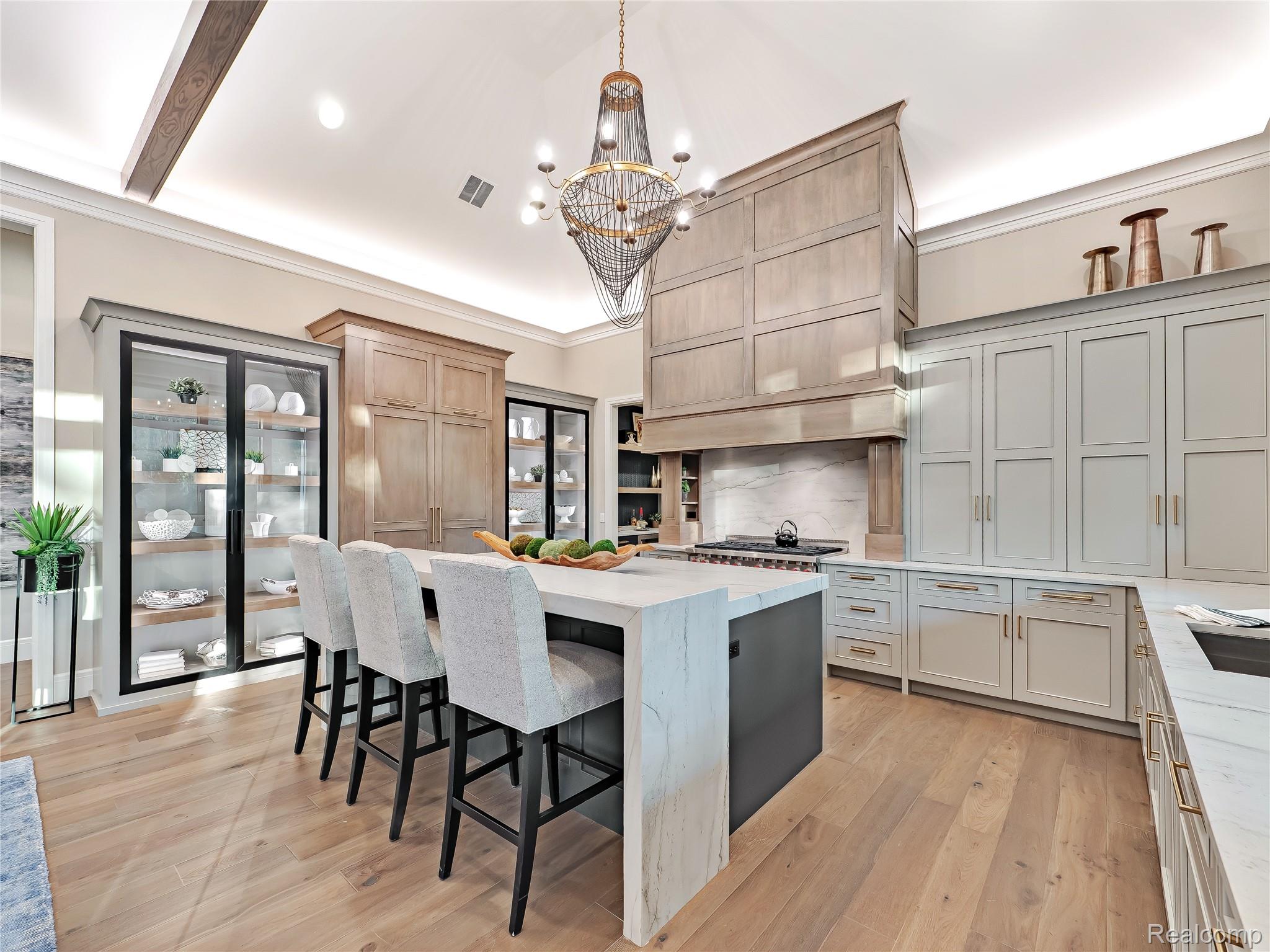 207 Port Side Drive