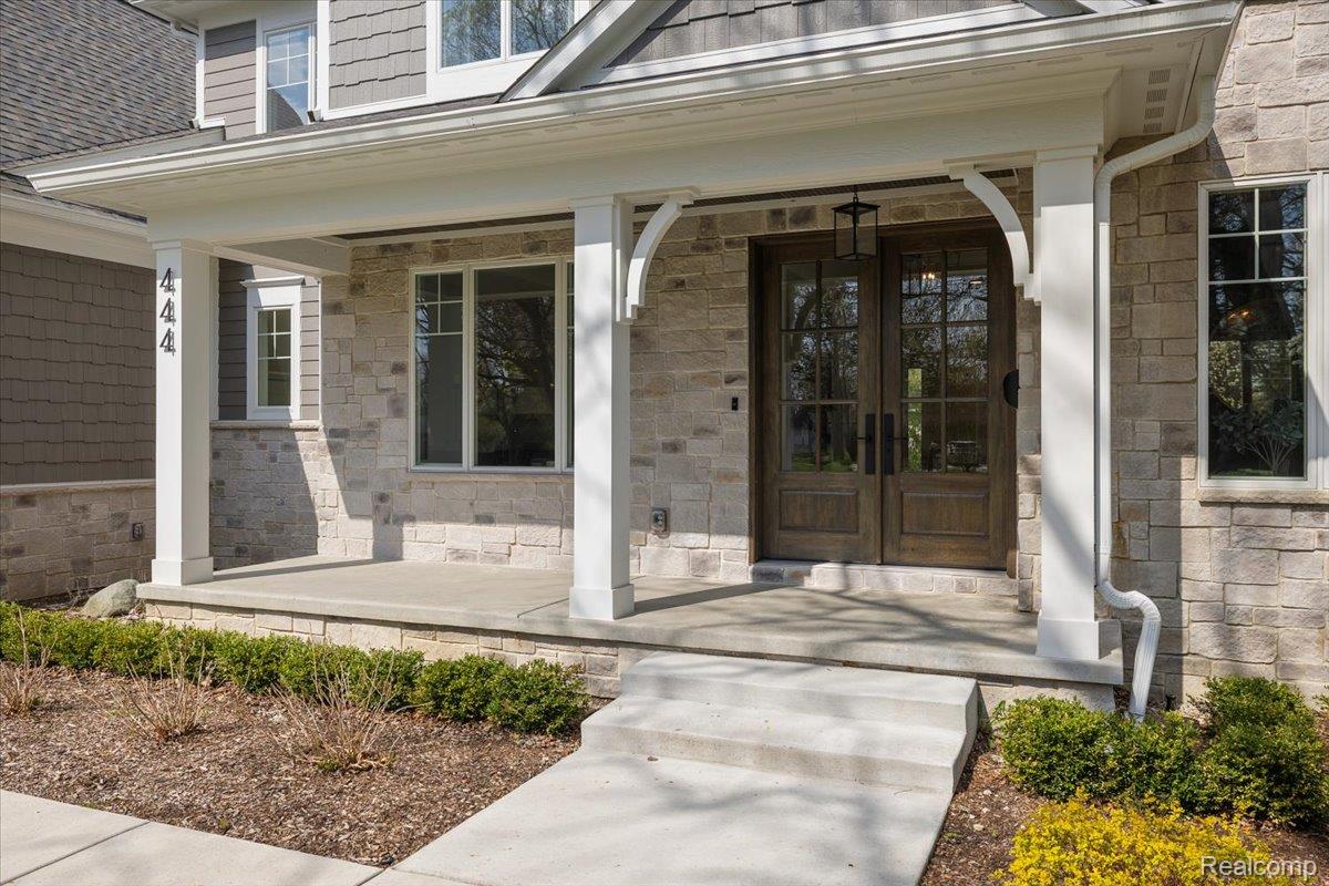 444 Hillboro Drive