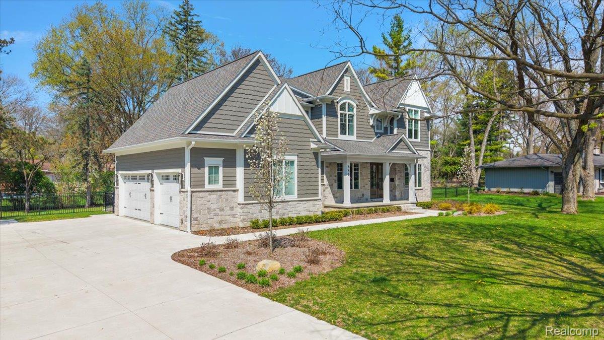 444 Hillboro Drive