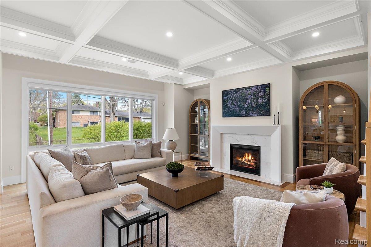 444 Hillboro Drive
