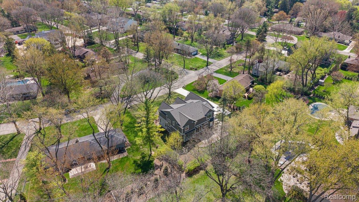 444 Hillboro Drive
