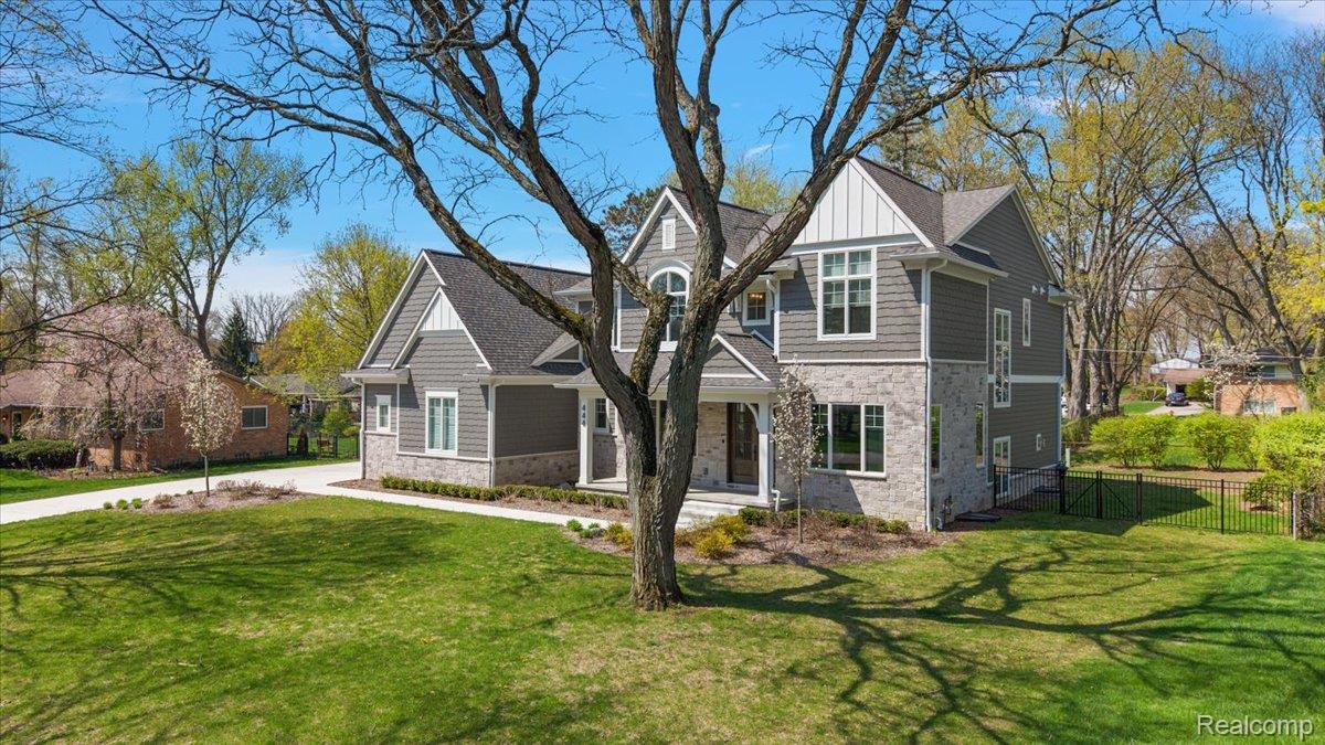 444 Hillboro Drive