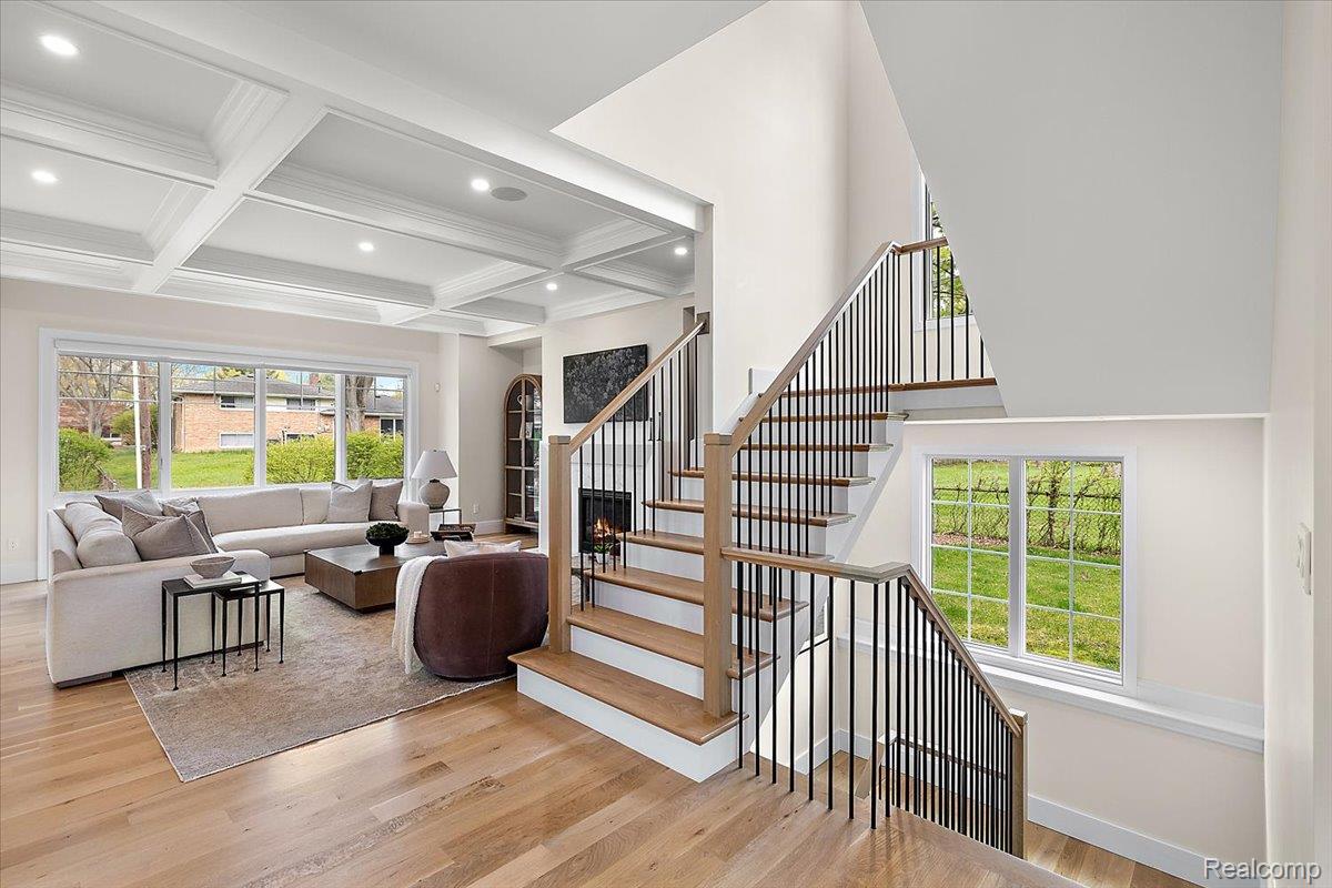 444 Hillboro Drive