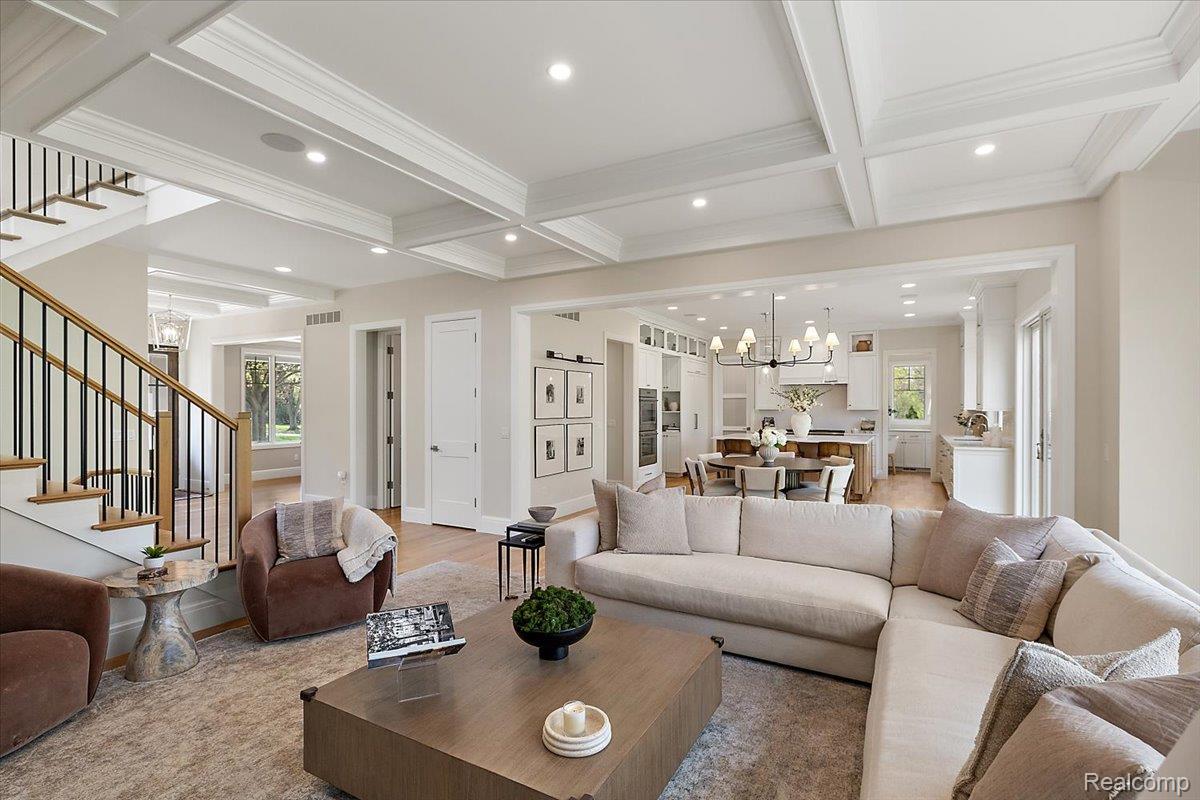 444 Hillboro Drive