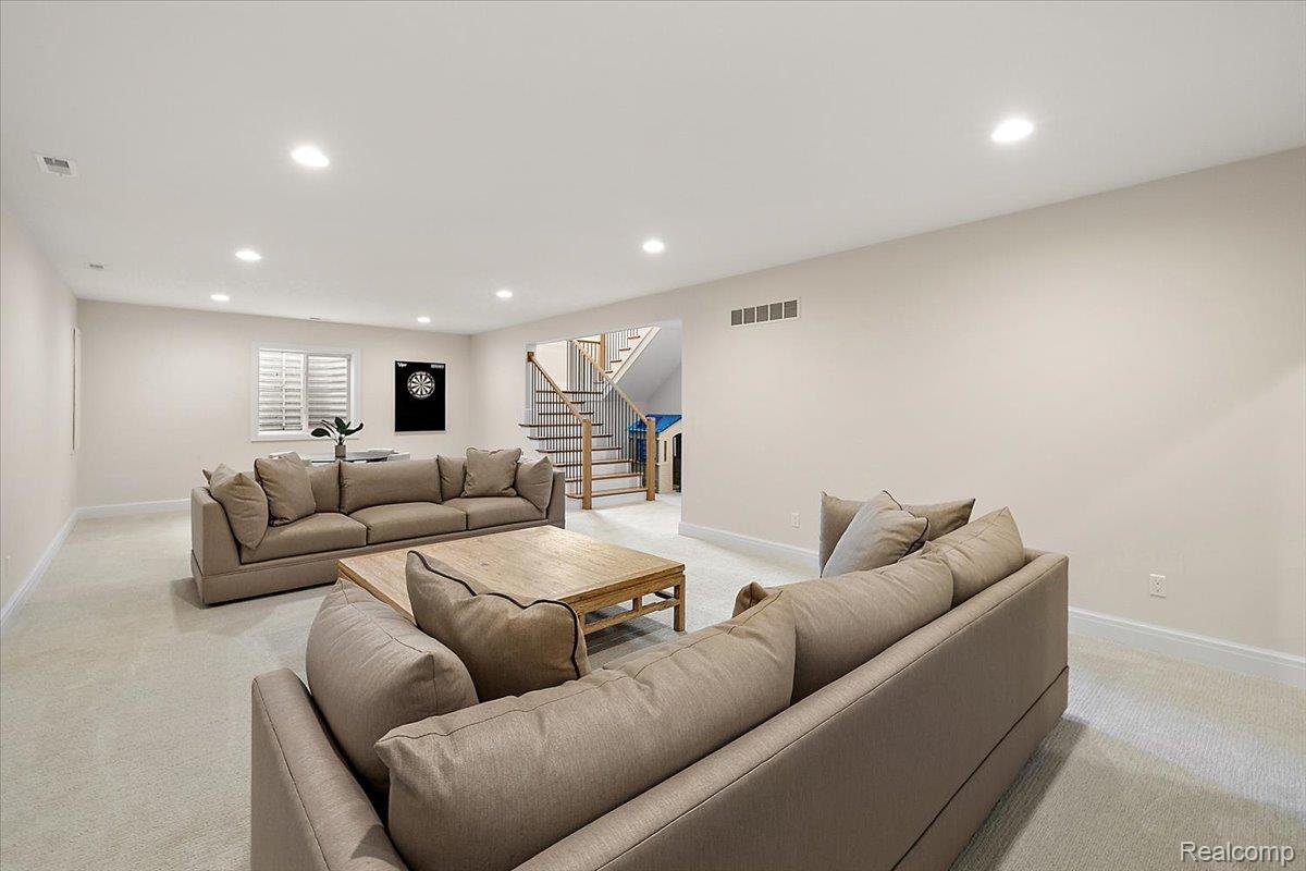 444 Hillboro Drive
