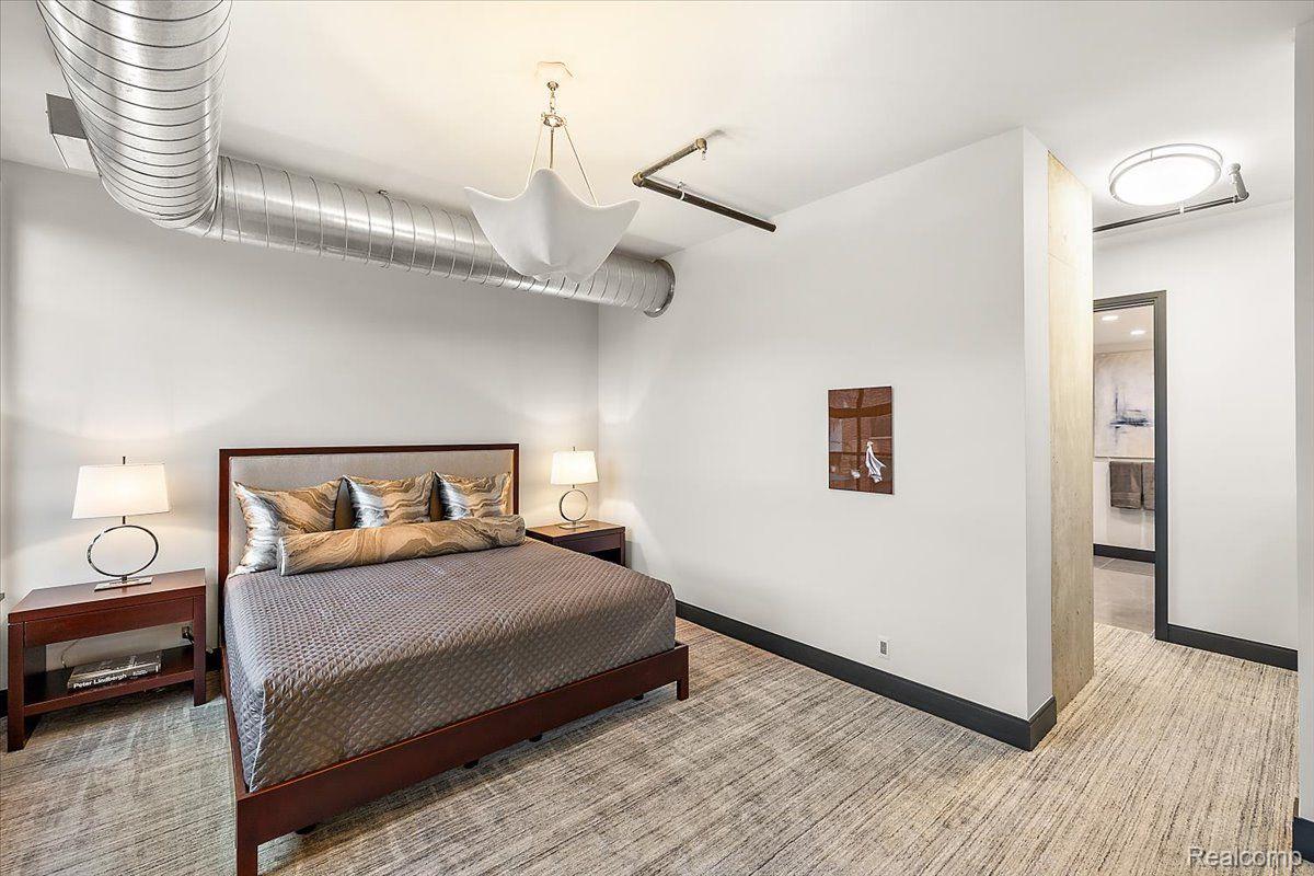 2051 VILLA Road 405