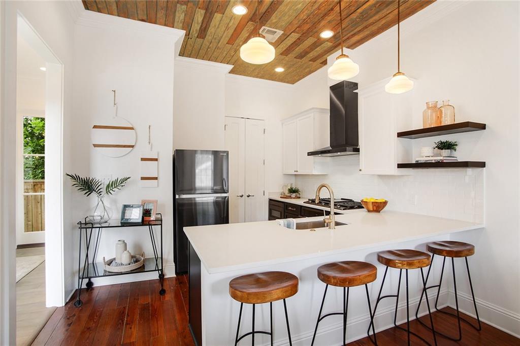 3720 ROYAL Street 3720