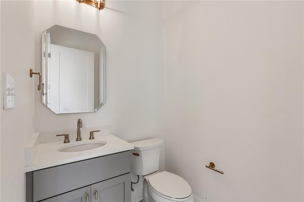 3720 ROYAL Street 3720