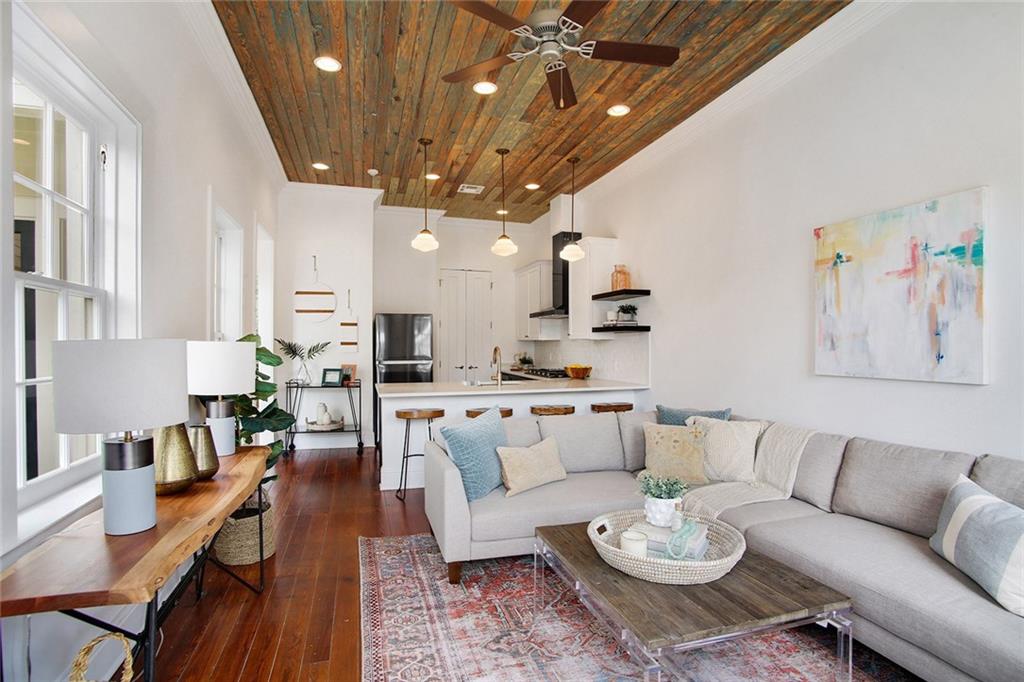 3720 ROYAL Street 3720