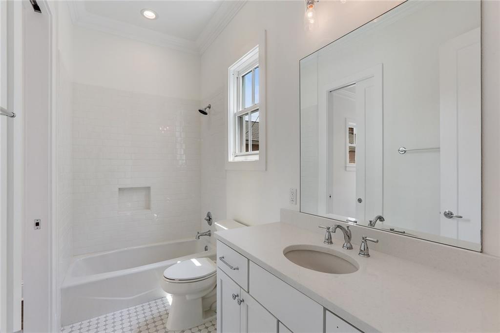 3720 ROYAL Street 3720