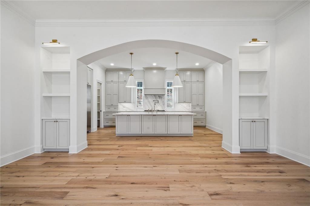 6838 ARGONNE Boulevard