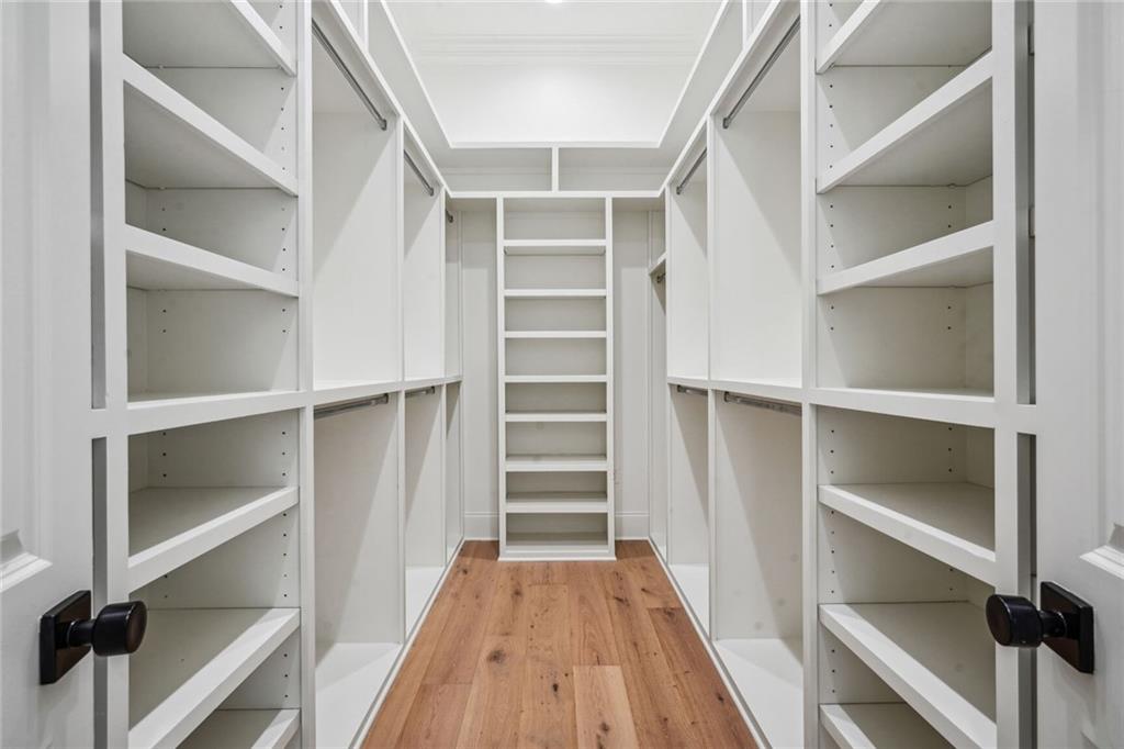 6838 ARGONNE Boulevard