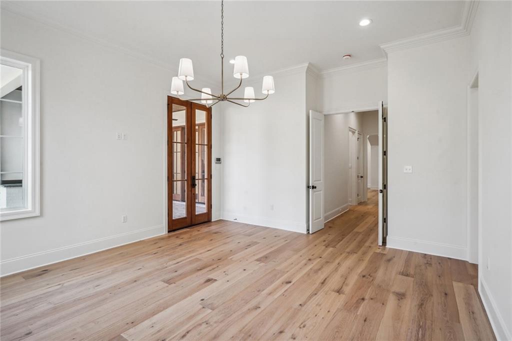 6838 ARGONNE Boulevard