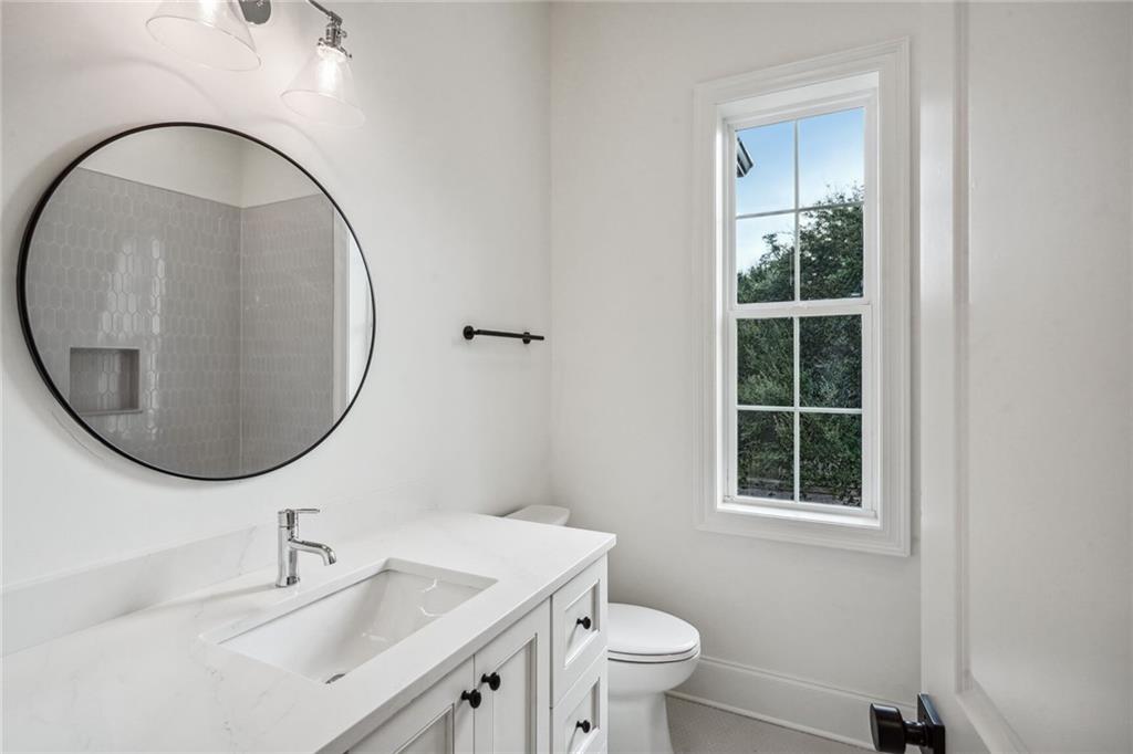 6838 ARGONNE Boulevard