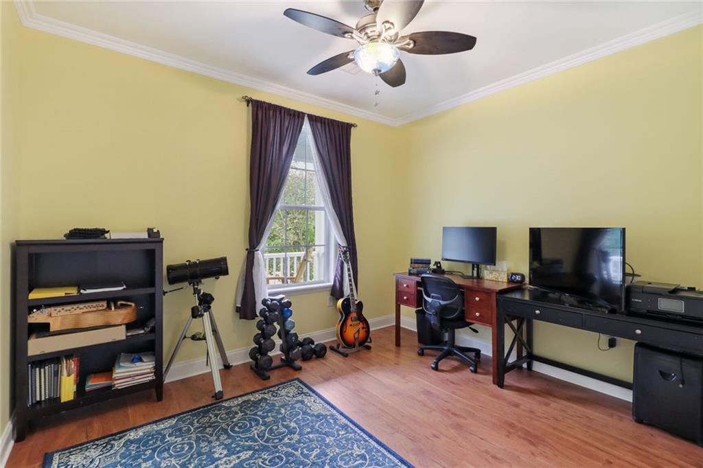 6615 LOUIS XIV Street