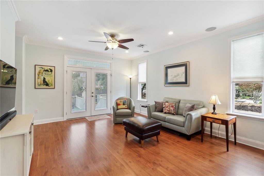 6615 LOUIS XIV Street