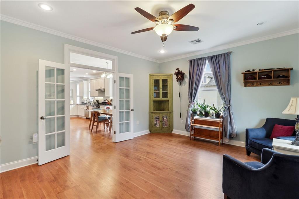 6615 LOUIS XIV Street