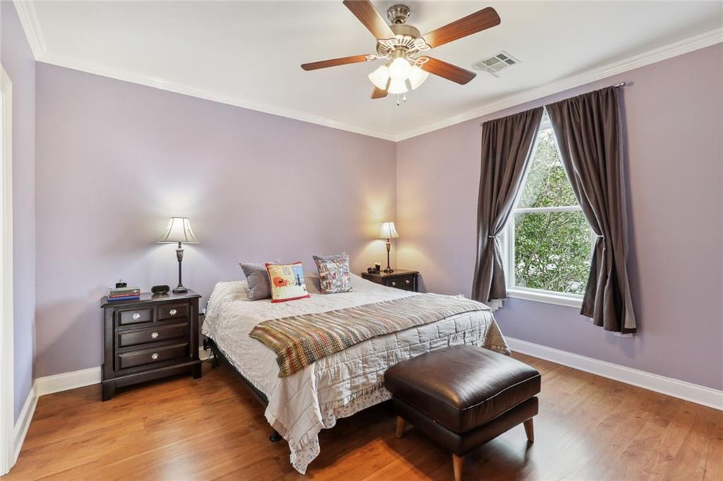 6615 LOUIS XIV Street