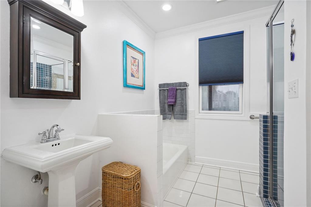 6076 LOUISVILLE Street