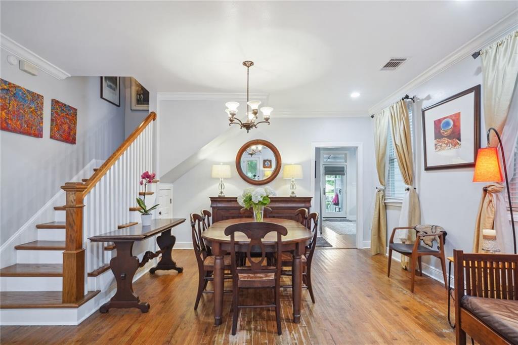 6076 LOUISVILLE Street