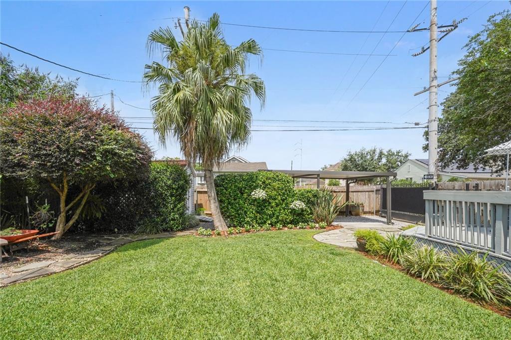 6076 LOUISVILLE Street