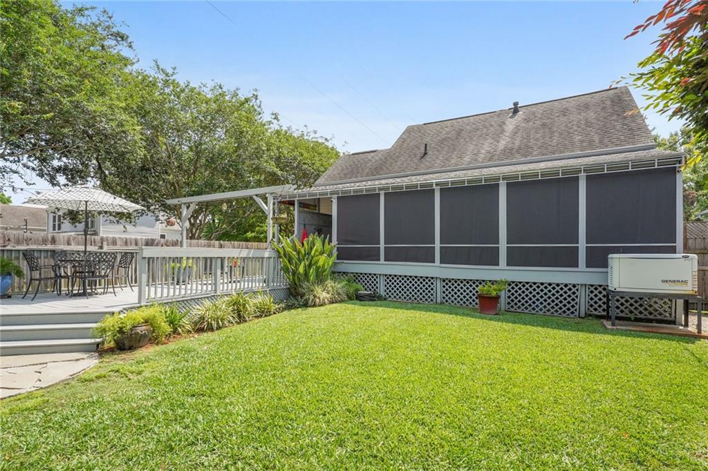 6076 LOUISVILLE Street