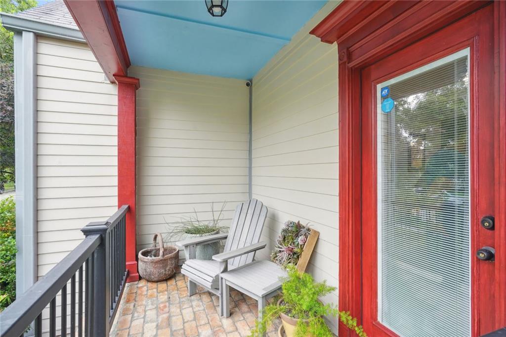 6076 LOUISVILLE Street