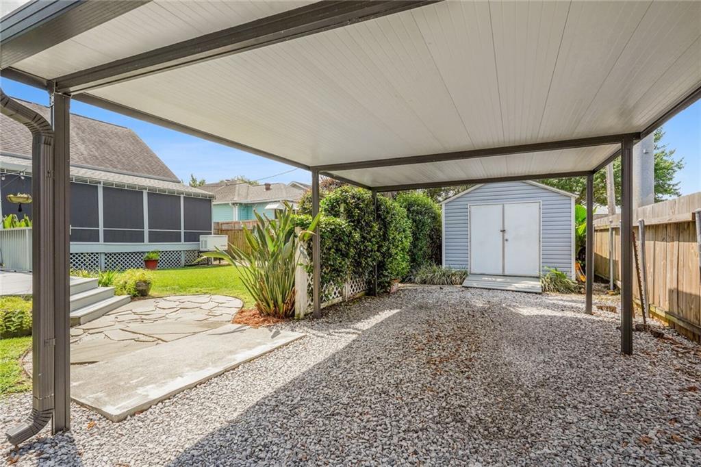 6076 LOUISVILLE Street