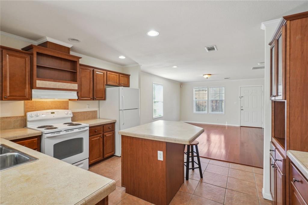 6060 GENERAL DIAZ Street