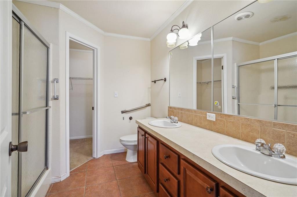 6060 GENERAL DIAZ Street