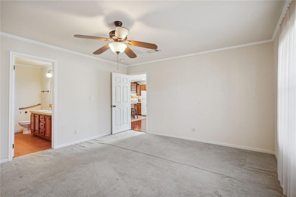 6060 GENERAL DIAZ Street