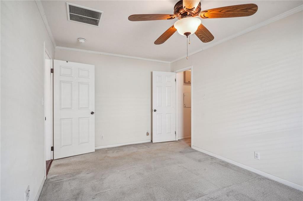 6060 GENERAL DIAZ Street