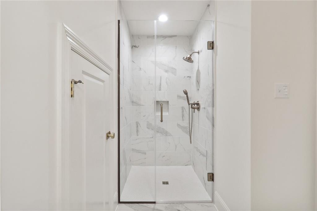 6674 CANAL Boulevard