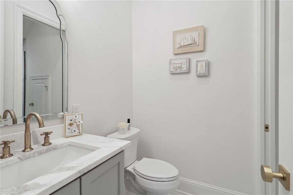 6674 CANAL Boulevard