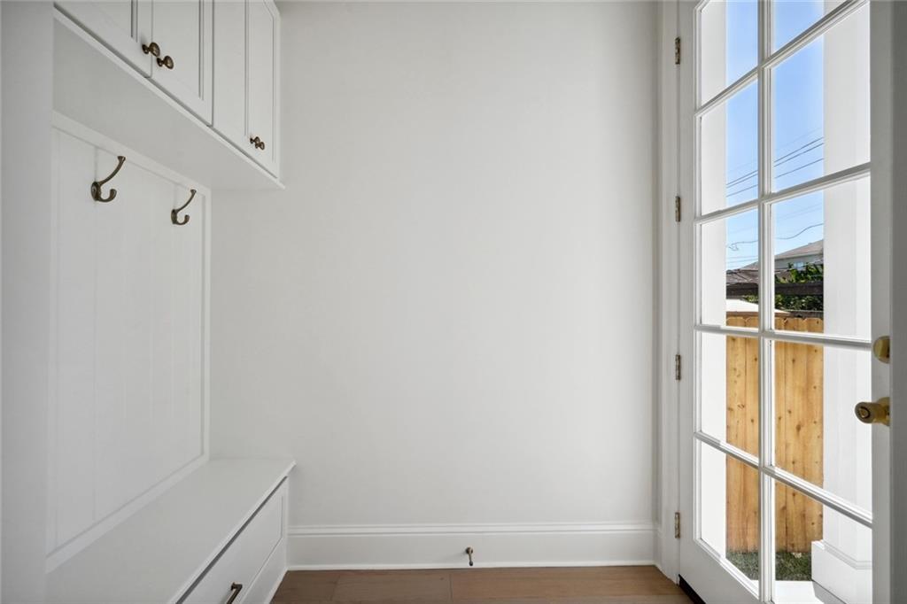 6674 CANAL Boulevard