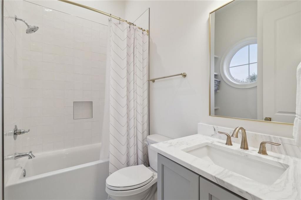 6674 CANAL Boulevard