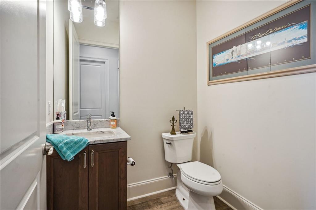 8612 PONTCHARTRAIN Boulevard 2D