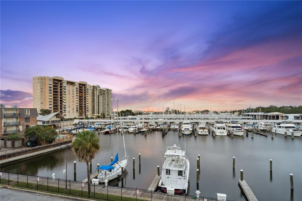 8612 PONTCHARTRAIN Boulevard 2D