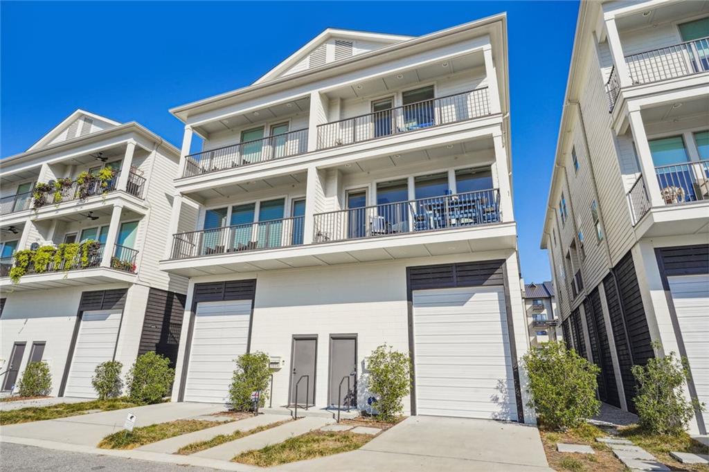 8612 PONTCHARTRAIN Boulevard 2D