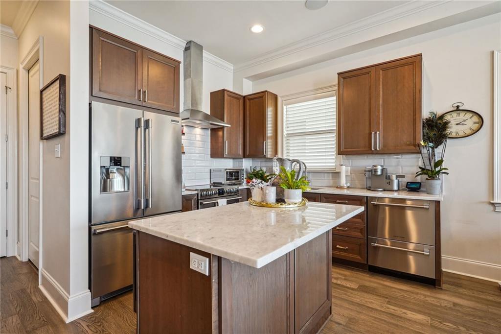 8612 PONTCHARTRAIN Boulevard 2D