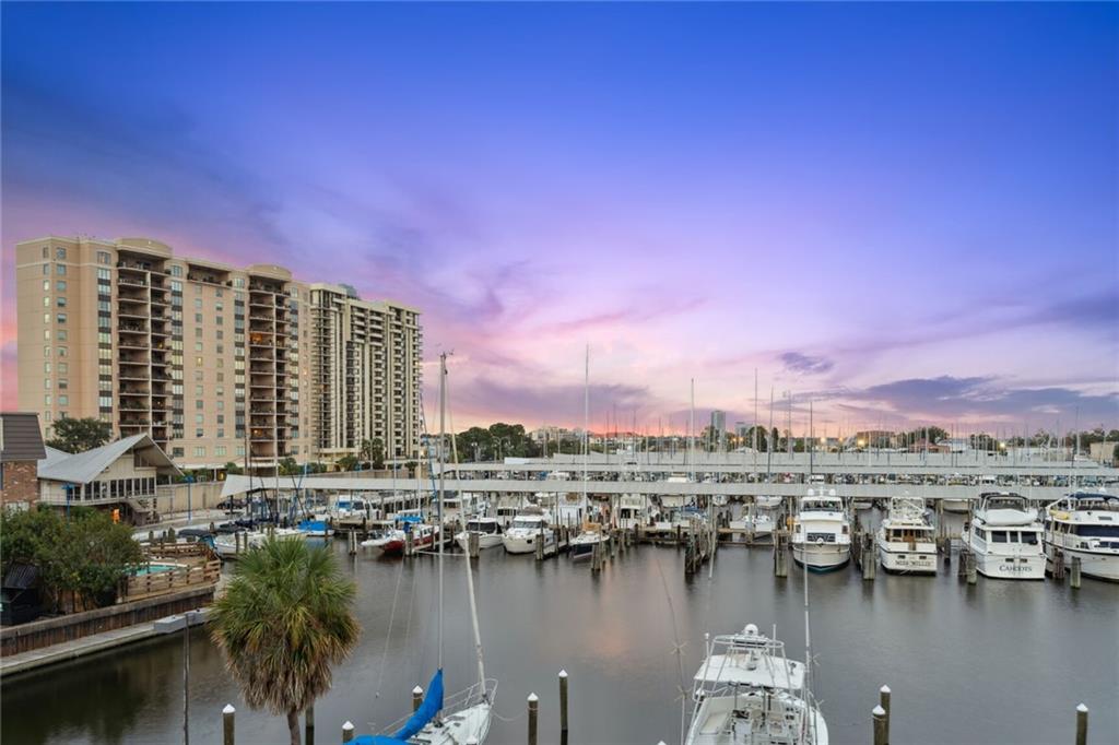 8612 PONTCHARTRAIN Boulevard 2D