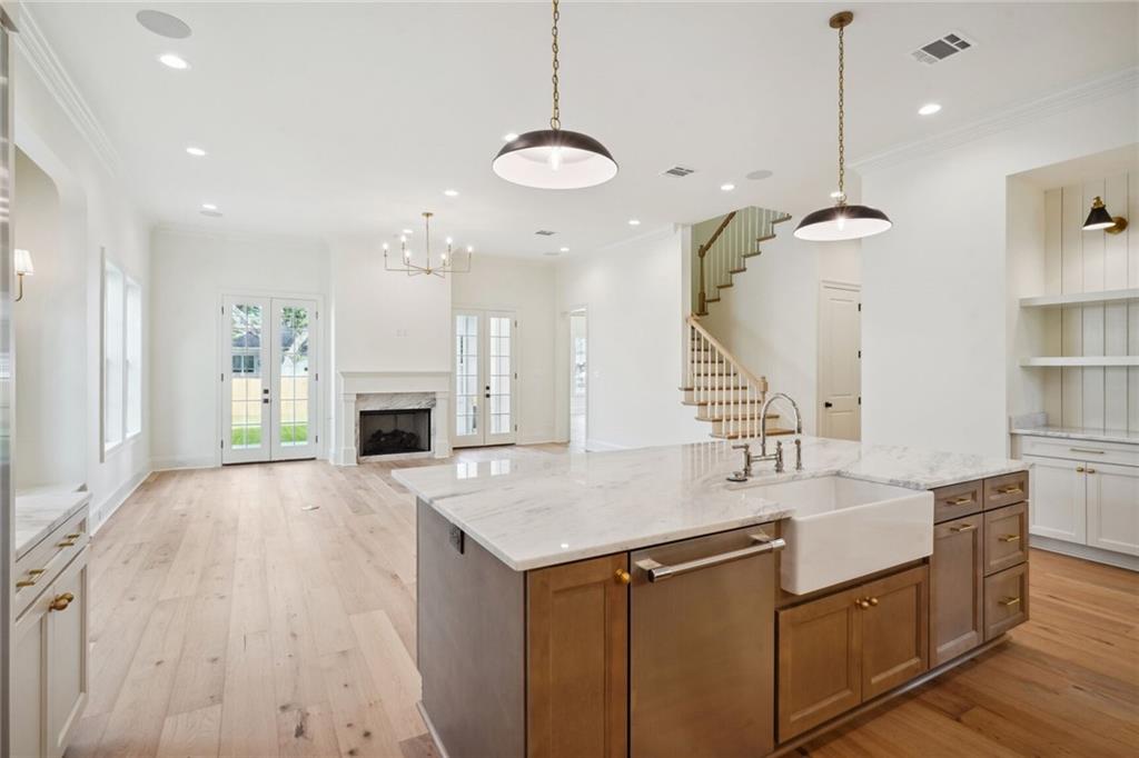 6759 GENERAL HAIG Street