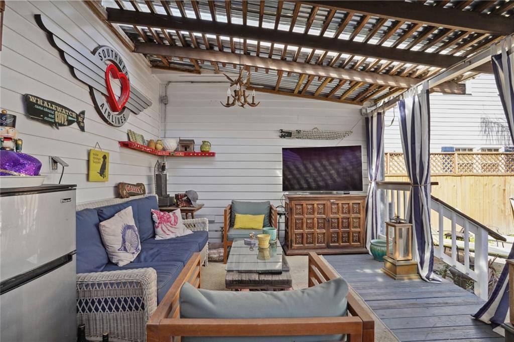 3705 IBERVILLE Street