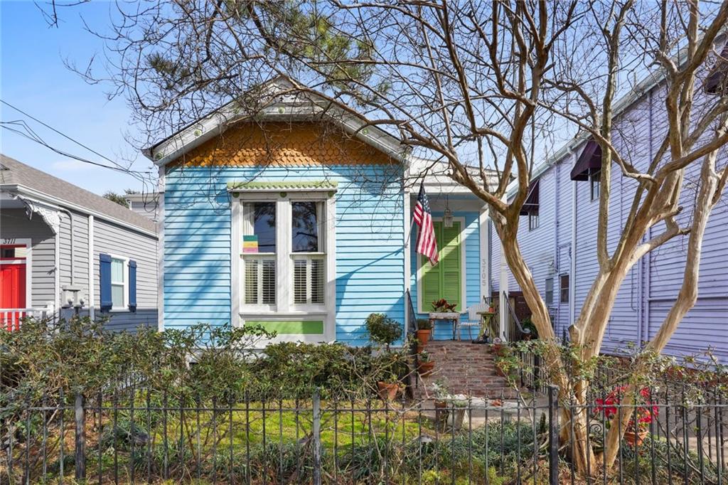 3705 IBERVILLE Street