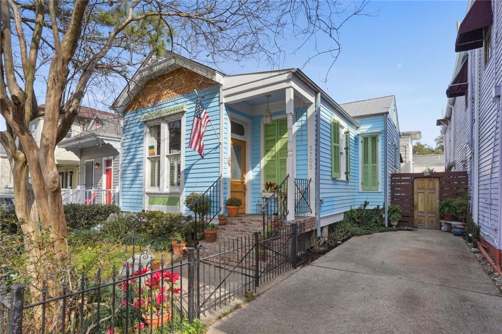 3705 IBERVILLE Street